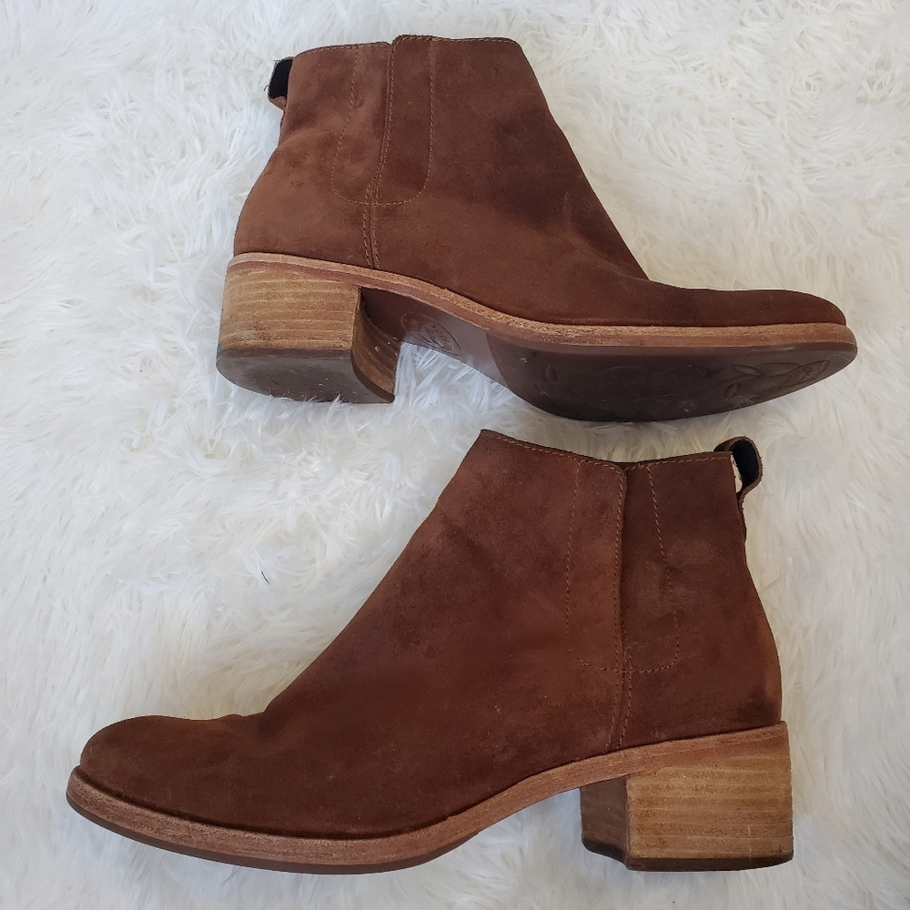 KORK-EASE // SZ 10 // Mindo Pull-on Chelsea boot // GUC // retail $220